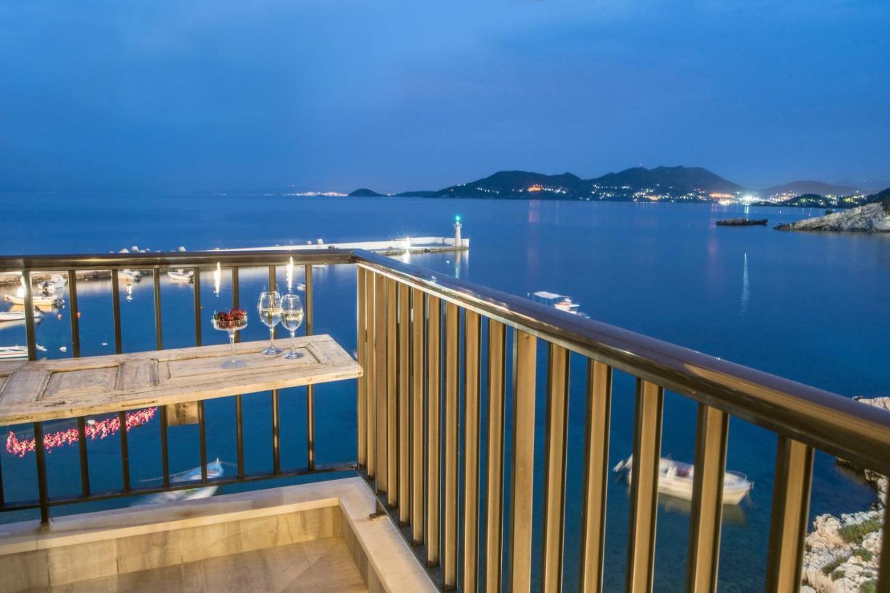 Eftopia Beachfront 2-bedrooms apartment Kokkari Buitenkant foto